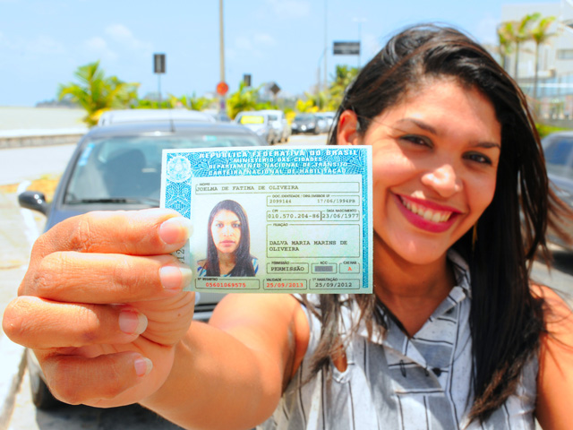 Comprar CNH Goiânia